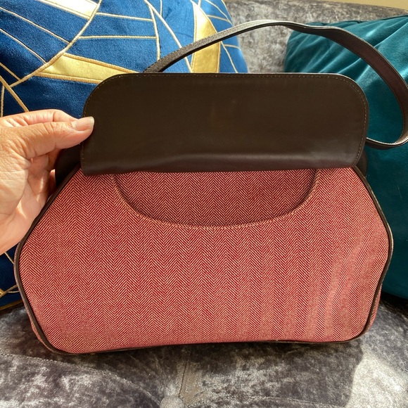 Frederic Fekkai leather and tweed chevron purse - Picture 8 of 10